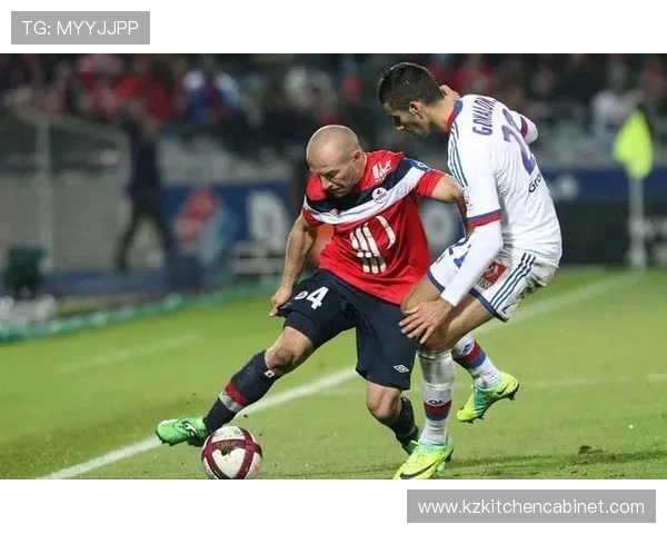 洛里昂近期阵型调整后防守表现稳健