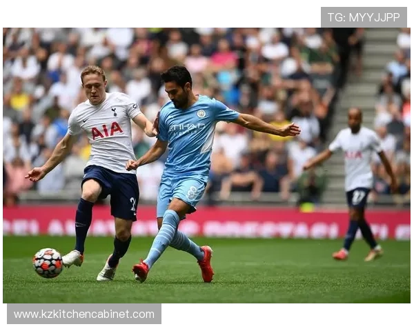 皇马进攻效率依旧,但中场控制力下滑影响争冠形势 皇马进攻效率依旧,但中场控制力下滑影响争冠形势