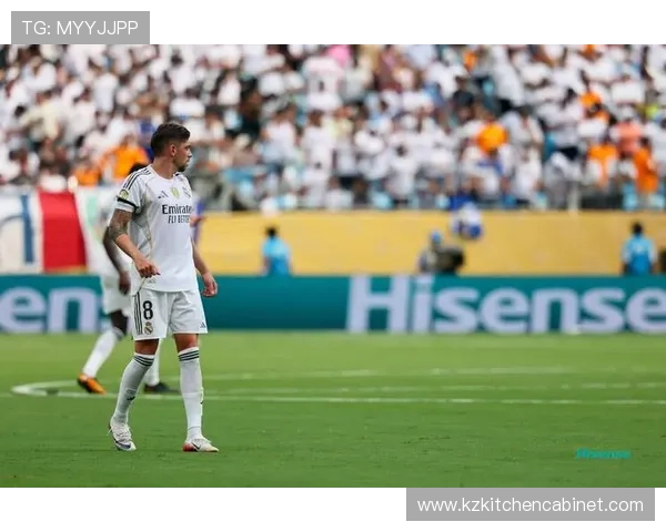 皇马阵容结构不平衡问题显现,球队稳定性承压制约争冠形势 皇马阵容结构不平衡问题显现,球队稳定性承压制约争冠形势